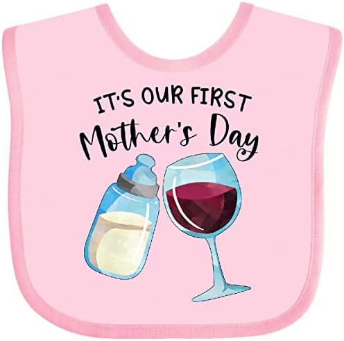 inktastic Това е Първият Ни Ден на майката, Детска Бутилка, Чаша за Вино, Детски Лигавник За Тостер