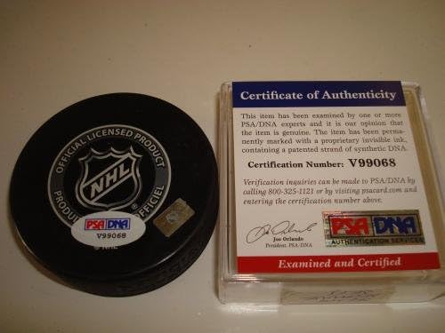 Теему Селанне подписа хокей шайба Winnipeg Дюзи с автограф на PSA/DNA COA c - за Миене на НХЛ с автограф