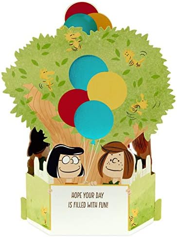 Пощенска картичка с надпис Hallmark Paper Wonder Peanuts Pop Up за рожден ден (на Снупи, Чарли Браун, един ден
