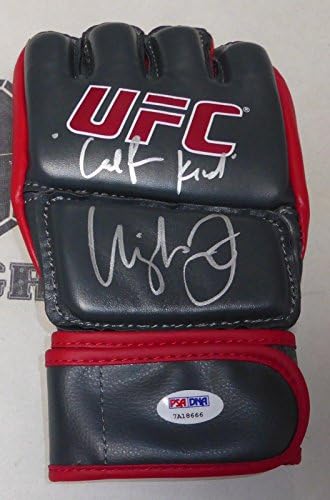 Урия Фабер подписа ръкавици UFC с автограф на PSA / DNA COA 175 157 169 149 139 132 128 - Ръкавици UFC с автограф