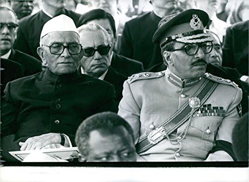 Реколта снимка на Морарджи Десаи и генерал Зии 1978 г.