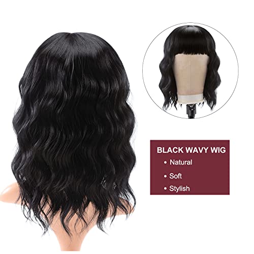 BEHPAY Черно вълнообразни перука с бретон за жени, къса къдрава перуки Боб с дължина 14 см, синтетичен огнеупорни перука с дължина до раменете